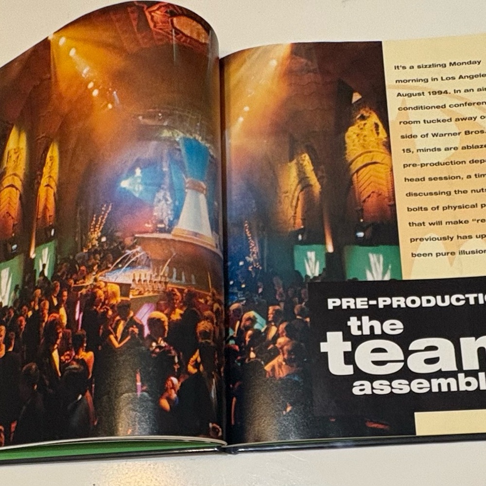 Vintage 1995 Batman Forever The Official Movie Book By Michael Singer
Hardcover - Picture 12 of 16